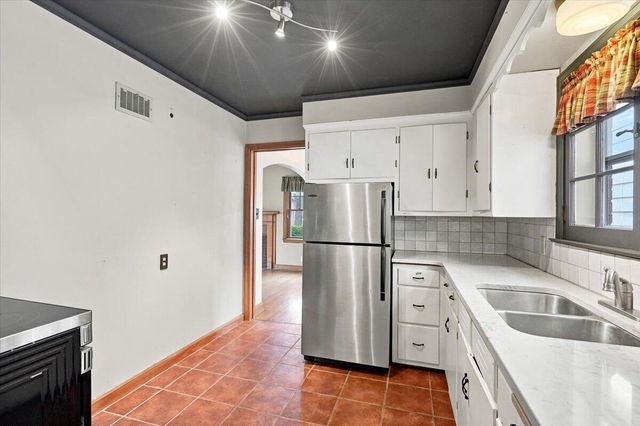 427 E Van Norman AVENUE, Milwaukee, WI 53207