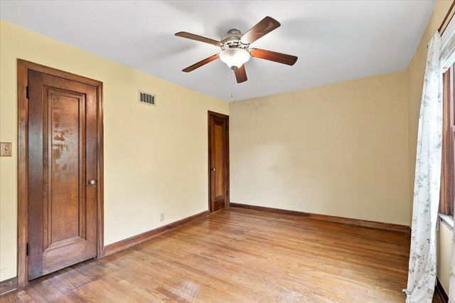 427 E Van Norman AVENUE, Milwaukee, WI 53207