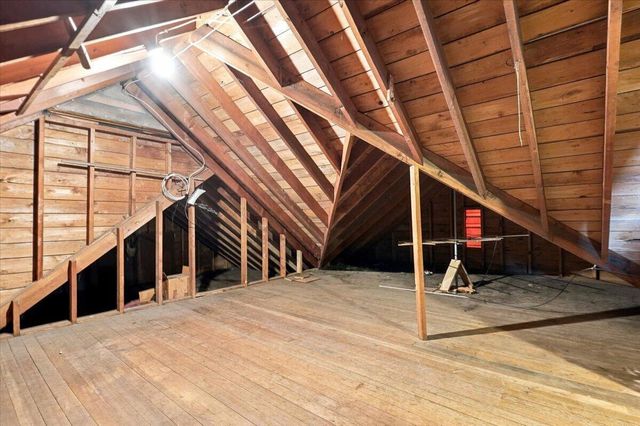 427 E Van Norman AVENUE, Milwaukee, WI 53207