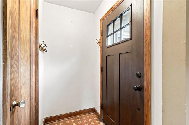 427 E Van Norman AVENUE, Milwaukee, WI 53207