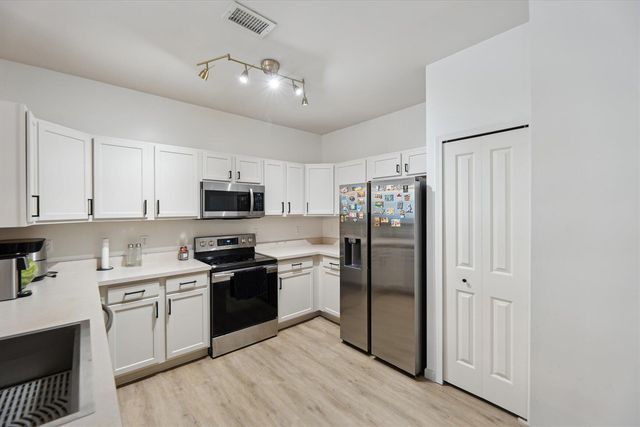 47628 Ormskirk Drive, Canton, MI 48188