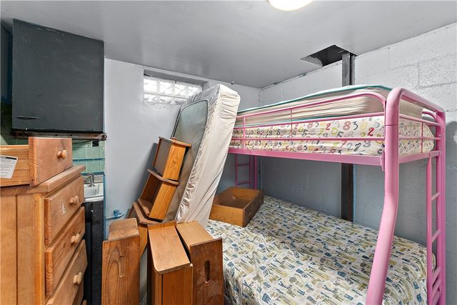 3011 Perrysville, Observatory Hill, PA 15214