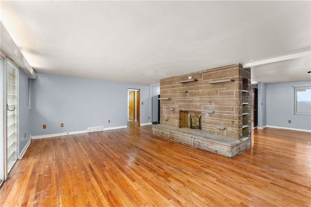 3011 Perrysville, Observatory Hill, PA 15214