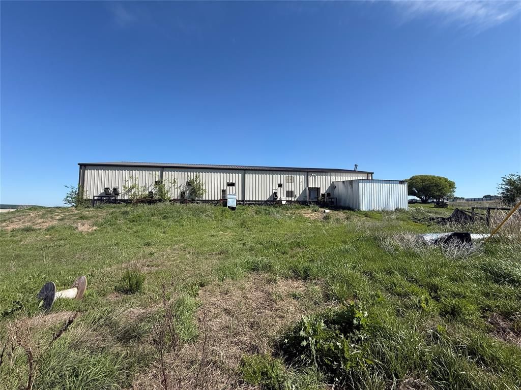 Image 40 of property listing at 51901 S 34900 Road, Pawnee, OK 74058