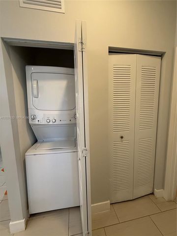 7815 NW 104th Ave 32, Doral, FL 33178