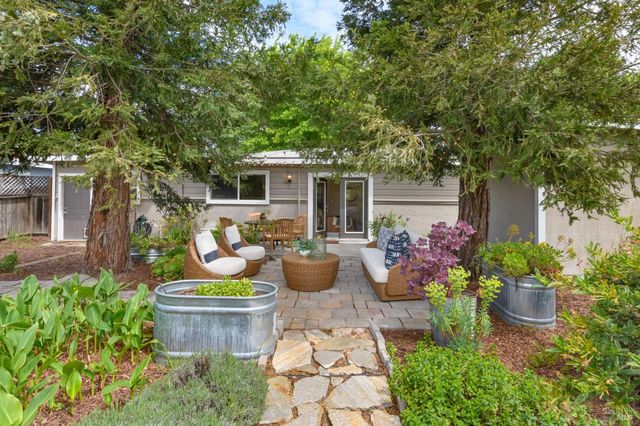 432 Cortez Dr, Petaluma, CA 94954