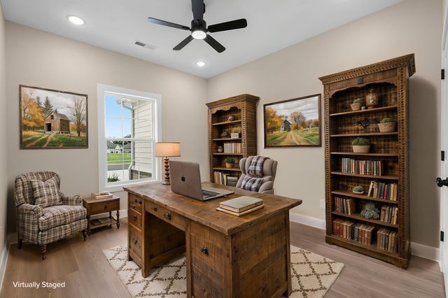 2509 Topeka Rd, Bowling Green, KY 42103