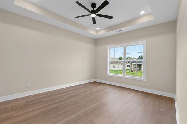 2509 Topeka Rd, Bowling Green, KY 42103