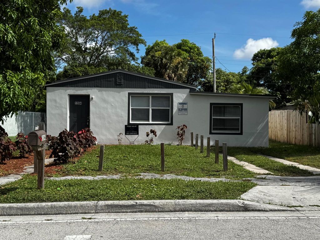 1164 W 31st Street, Riviera Beach, FL 33404
