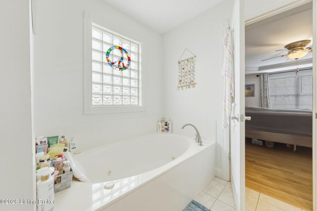 373 The Landings, Taylorsville, KY 40071