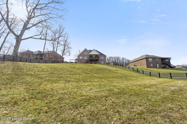 373 The Landings, Taylorsville, KY 40071