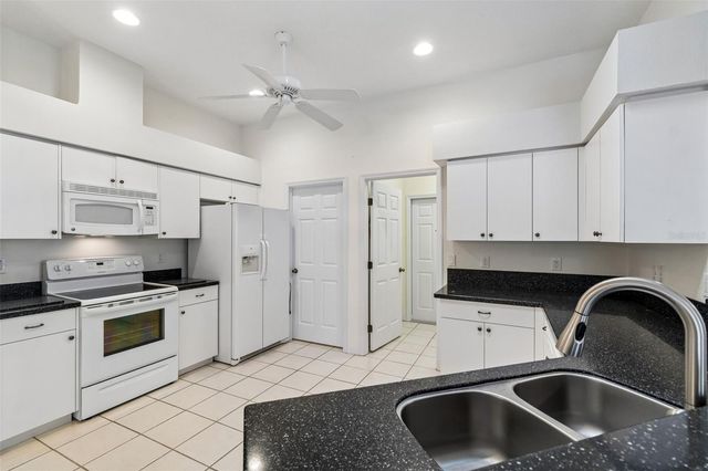 12200 PUTTER GREEN COURT, New Port Richey, FL 34654