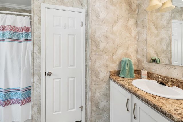 2 North Blueberry Lane, Rochester, NH 03867
