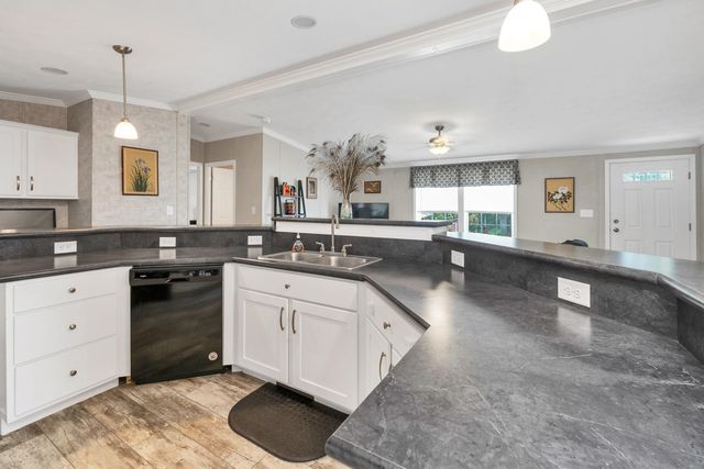 2 North Blueberry Lane, Rochester, NH 03867