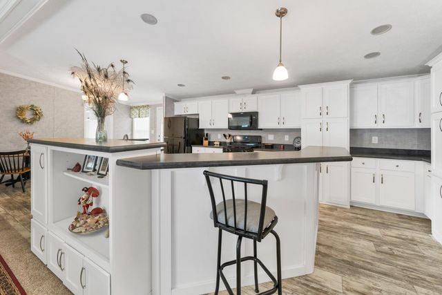 2 North Blueberry Lane, Rochester, NH 03867