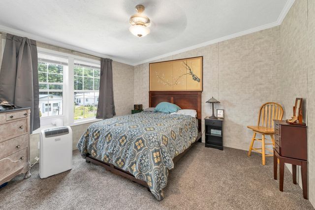 2 North Blueberry Lane, Rochester, NH 03867