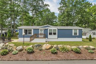 2 North Blueberry Lane, Rochester, NH 03867