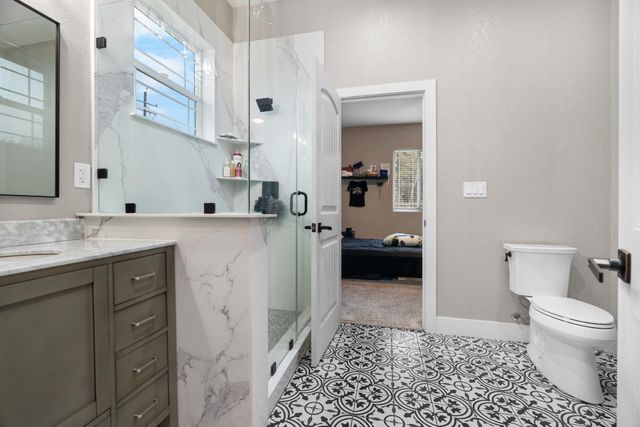 6156 E Ashley Ln, Stockton, CA 95212