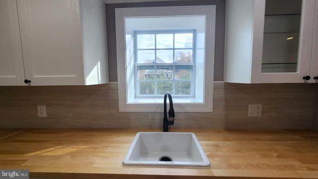 1407 SUNKEN RD, Fredericksburg, VA 22401