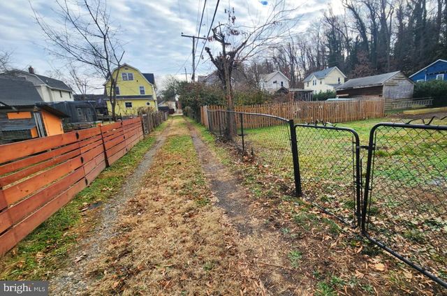 1407 SUNKEN RD, Fredericksburg, VA 22401