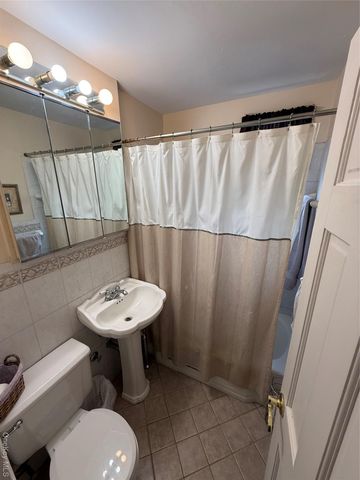 21-38 202nd Street 1-208, Bayside, NY 11360