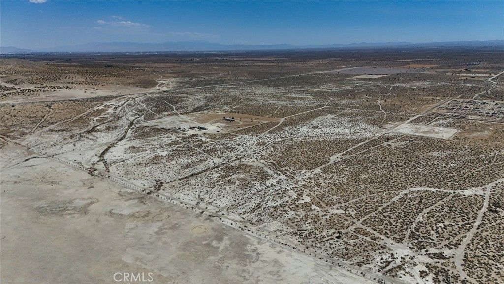 Image 10 of property listing at 737 Linson (NEAR) Street, El Mirage, CA 92301