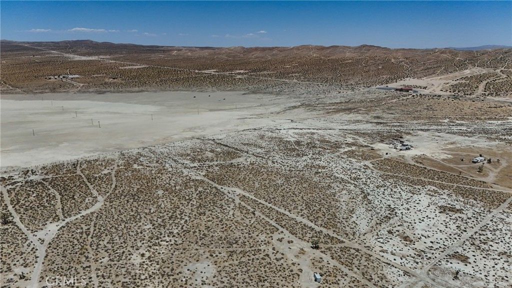 Image 11 of property listing at 737 Linson (NEAR) Street, El Mirage, CA 92301