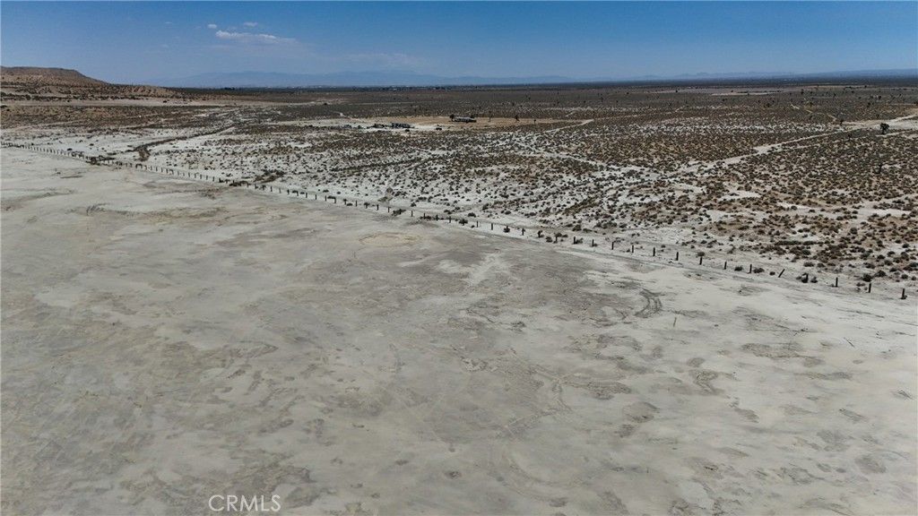 Image 8 of property listing at 737 Linson (NEAR) Street, El Mirage, CA 92301