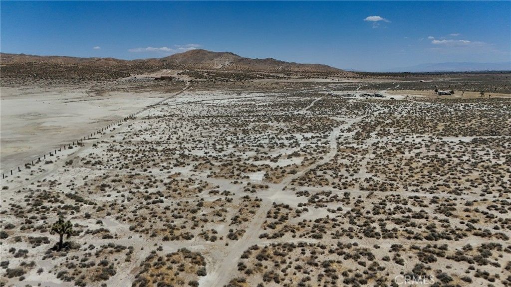 Image 9 of property listing at 737 Linson (NEAR) Street, El Mirage, CA 92301
