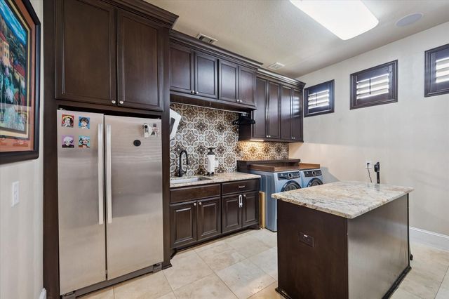 15 Sanctuary Trail, Missouri City, TX 77459