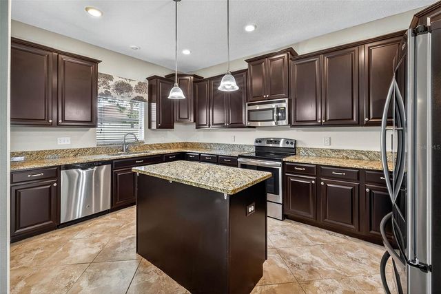 10951 RAINBOW PYRITE DRIVE, Wimauma, FL 33598