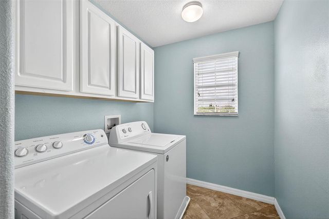 10951 RAINBOW PYRITE DRIVE, Wimauma, FL 33598