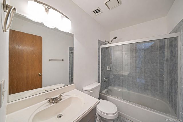 80 Jeremy Circle, Nesconset, NY 11767