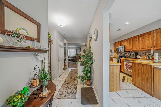 80 Jeremy Circle, Nesconset, NY 11767