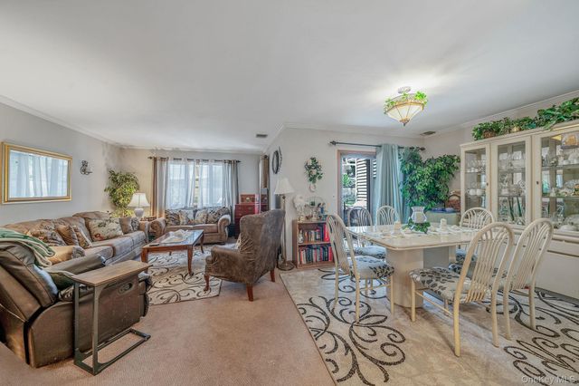 80 Jeremy Circle, Nesconset, NY 11767