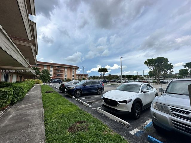 17530 NW 68th Ave C3012, Hialeah, FL 33015