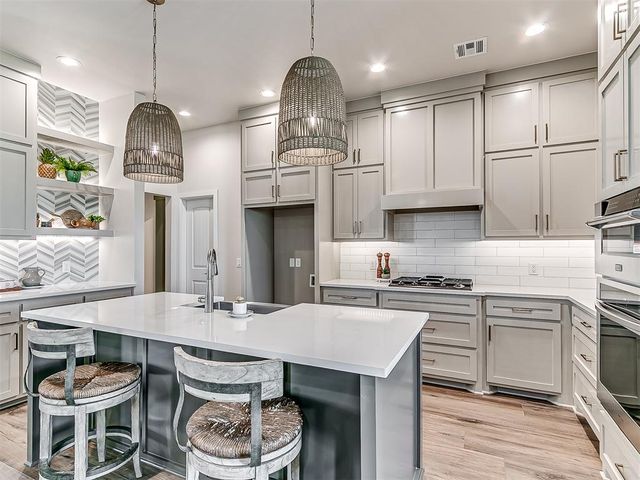29747 Jade Street, Cashion, OK 73016