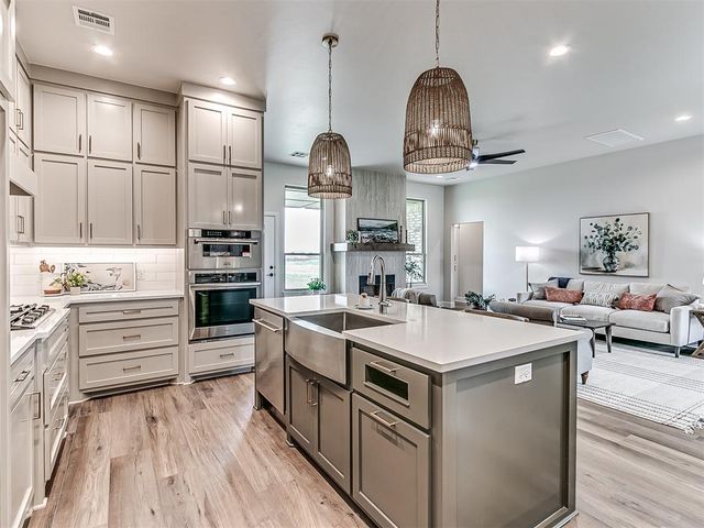 29747 Jade Street, Cashion, OK 73016