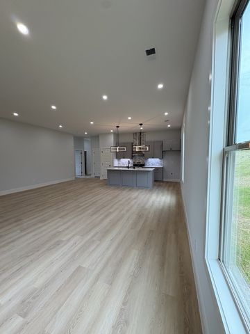 2953 Wixtown Rd, Westmoreland, TN 37186