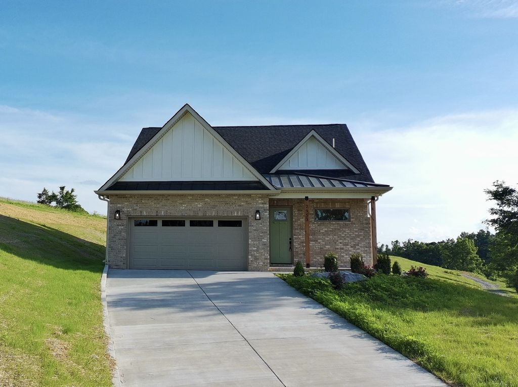 2953 Wixtown Rd, Westmoreland, TN 37186