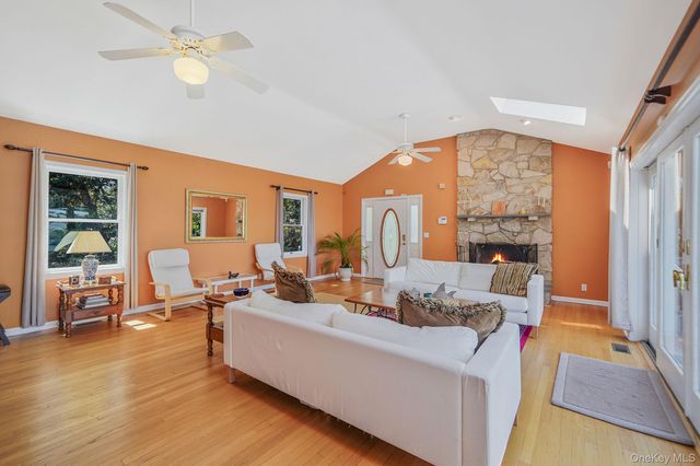 321 Sound Beach Boulevard, Sound Beach, NY 11789