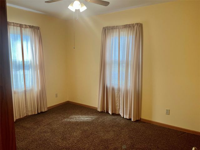 701 14th Street, Dallas Center, IA 5