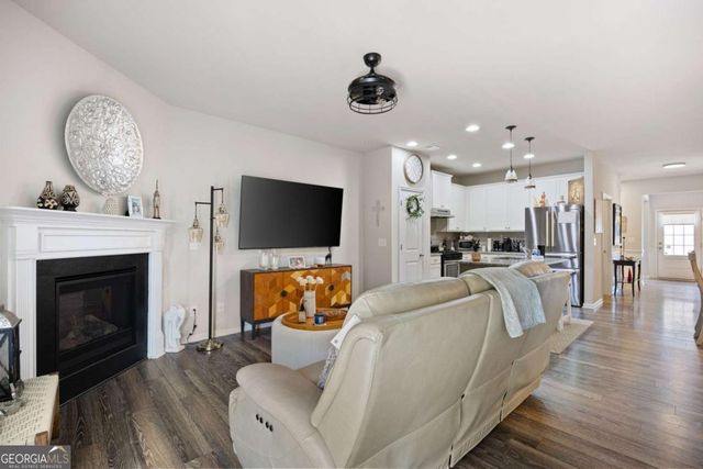 255 Jefferson Avenue, Canton, GA 30114