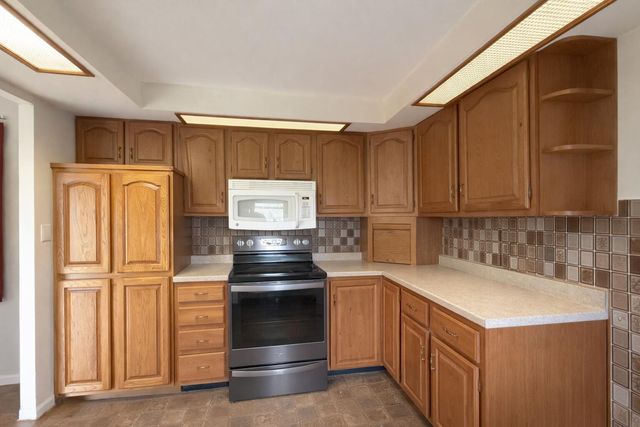 448 Ontario Avenue 448 Ontario Avenue, Bellefontaine, OH 43311