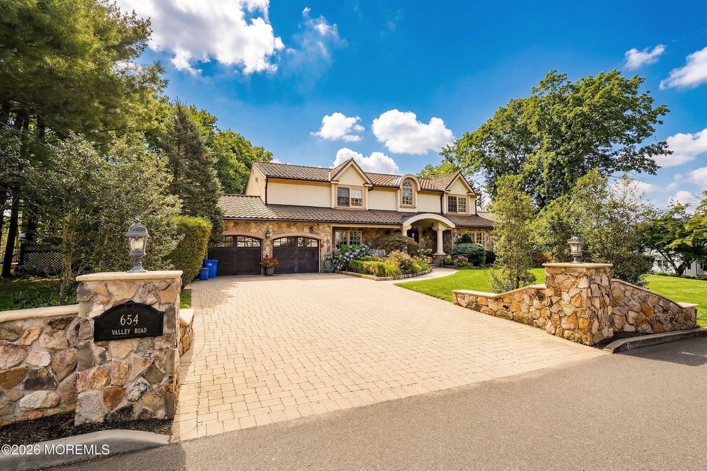 654 Valley Road, Brielle, NJ 08730