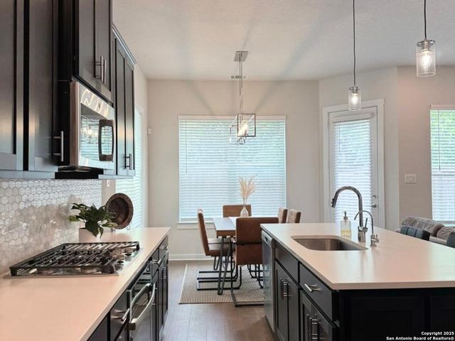 5843 Whitby Rd Unit 13, San Antonio, TX 78240