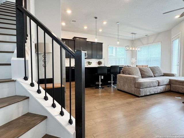 5843 Whitby Rd Unit 13, San Antonio, TX 78240