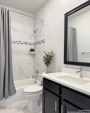 5843 Whitby Rd Unit 13, San Antonio, TX 78240