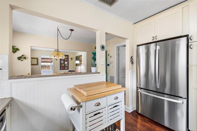 919 W WOODLAWN AVENUE, Tampa, FL 33603