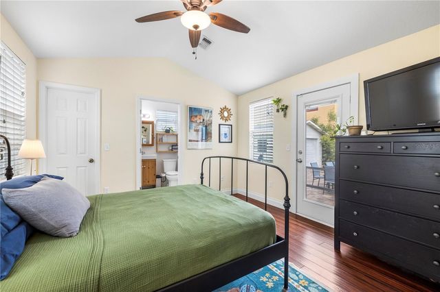919 W WOODLAWN AVENUE, Tampa, FL 33603